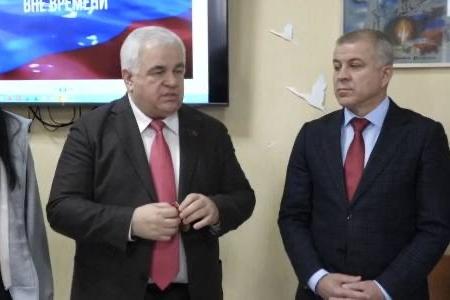 Делегация КПРФ во главе с Казбеком Тайсаевым прибыла в Донецк