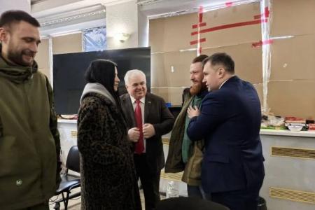 Делегация КПРФ во главе с Казбеком Тайсаевым прибыла в Донецк