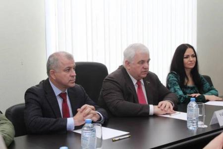 Делегация КПРФ во главе с Казбеком Тайсаевым прибыла в Донецк