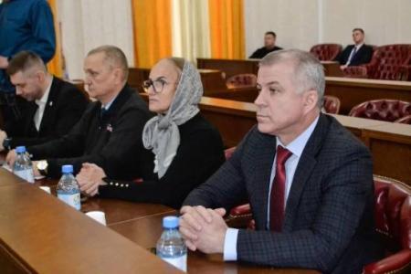 Делегация КПРФ во главе с Казбеком Тайсаевым прибыла в Донецк