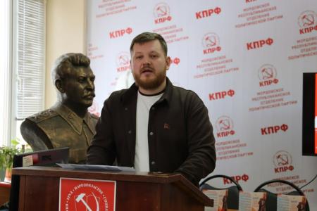 Мордовия. В Саранске прошло торжественное собрание в честь Дня Красной Армии