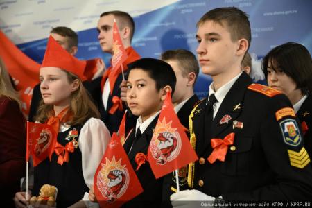 Г.А. Зюганов: Наша страна – это страна Победы, страна героев