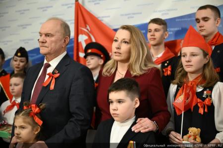 Г.А. Зюганов: Наша страна – это страна Победы, страна героев