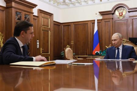Состоялась встреча Владимира Путина с губернатором Орловской области Андреем Клычковым