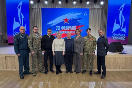 Вологодская область. Сенатор А.М. Гибатдинов провёл в кадетской школе встречу цикла «Сто вопросов взрослому», приуроченную ко Дню защитника Отечества