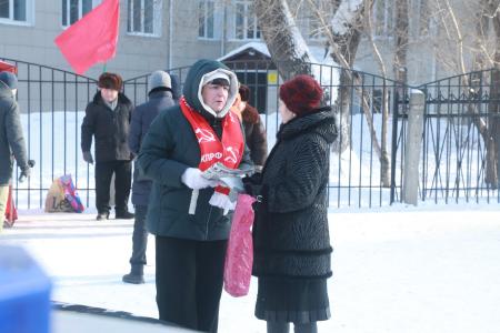 В Омске увеличилось число проходящих еженедельно пикетов в поддержку Народного референдума КПРФ
