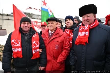 150-й гуманитарный, праздничный конвой от КПРФ ушел из Подмосковья