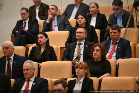 Г.А. Зюганов провел заседание фракции КПРФ в Госдуме 25 февраля