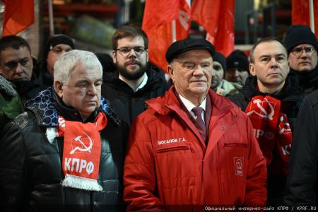 150-й гуманитарный, праздничный конвой от КПРФ ушел из Подмосковья