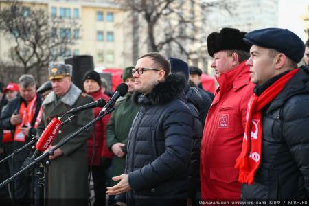 Г.А. Зюганов на митинге 23 февраля в Москве: С Днем нашей великой, любимой, Красной непобедимой армии!