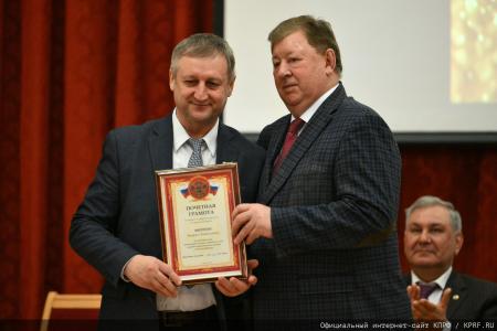 "Пчела и человек". Г.А. Зюганов принял участие в конгрессе пчеловодов в Москве