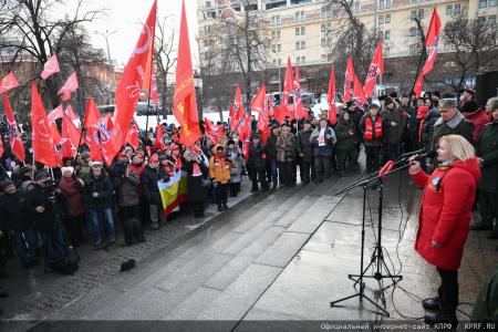 Г.А. Зюганов на митинге 23 февраля в Москве: С Днем нашей великой, любимой, Красной непобедимой армии!