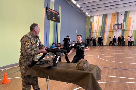 На Ямале отметили День Советской Армии и Военно-морского Флота