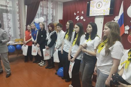 Коммунисты Забайкалья рассказали школьникам о специфике партийной печати