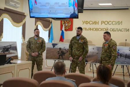 Ульяновск. Член ЦК КПРФ Антон Шилов рассказал о подвиге Гостомельского Десанта