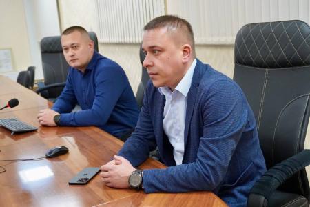 Сенатор Айрат Гибатдинов: на площадке Ульяновского автомобильного завода (ООО «УАЗ») планируется запуск производства нового внедорожника