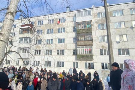 Республика Коми. Мороз и административный ресурс не сломили – жители п.г.т. Жешарт вышли на митинг за национализацию комбината