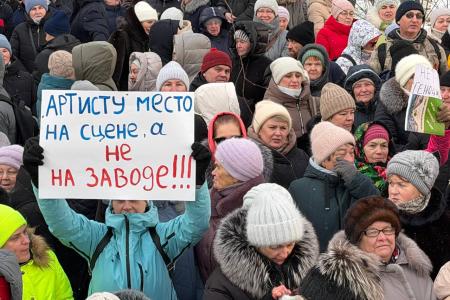 Республика Коми. Мороз и административный ресурс не сломили – жители п.г.т. Жешарт вышли на митинг за национализацию комбината
