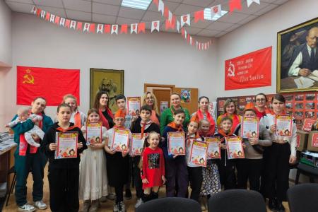 Пионеры Севастополя поздравляют участников СВО  с Днем Советской Армии и Военно-морского флота