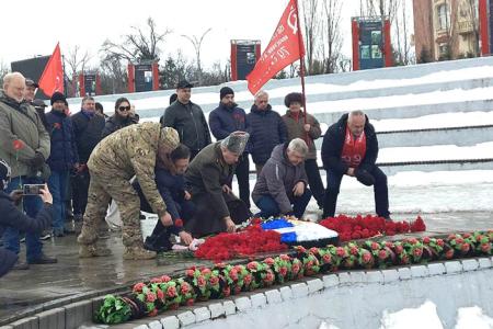 Вечная слава воинам-красноармейцам! Ростовские коммунисты почтили память освободителей Ростова-на-Дону