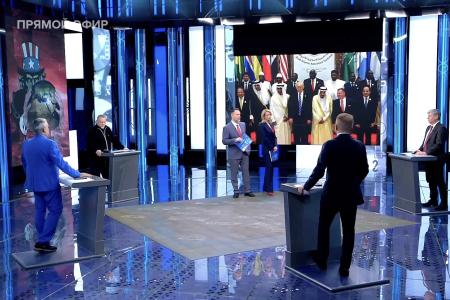 Дмитрий Новиков на Первом канале о подготовке киевского режима к сдаче позиций и о том, какими картами играет Трамп