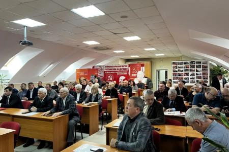 Состоялось собрание партактива Ставропольского краевого отделения КПРФ с участием члена Президиума и секретаря ЦК КПРФ, депутата Госдумы С.П. Обухова