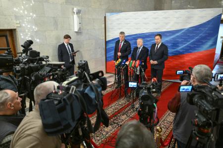 А.В. Куринный, С.П. Обухов и Н.В. Арефьев выступили перед журналистами в Госдуме
