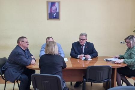 Руководитель фракции КПРФ Александр Наумов провел прием жителей городского округа Домодедово