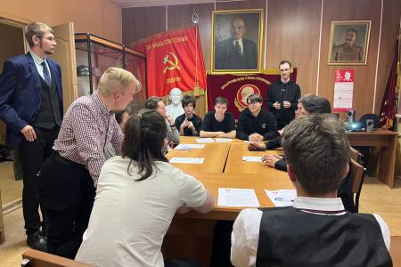 Подмосковные коммунисты: Работа в интересах народа!