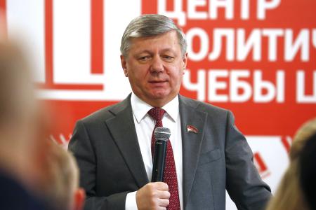 Дмитрий Новиков в Центре политической учёбы: Наследие СССР остаётся в фокусе межпартийной борьбы в России