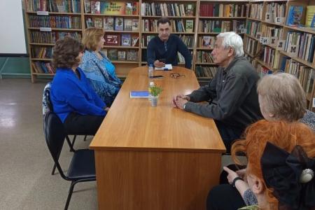 Подмосковные коммунисты: Работа в интересах народа!