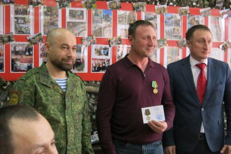 В помещении Чувашского рескома КПРФ открылась экспозиция, посвящённая СВО