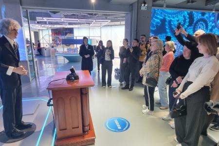Кузница молодых предпринимателей и чудеса робототехники: делегация КПРФ прикоснулась к самым передовым технологиям коммунистического Китая