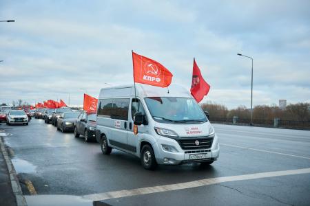 В Нижнем Новгороде состоялся патриотический автопробег КПРФ «Красные крылья Победы», посвященный 35-летию референдума о сохранении СССР