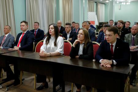 Дмитрий Новиков выпускникам курса «Красная трибуна» в ЦПУ: «Крепкий фундамент знаний – основа победы в дискуссии»