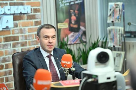 Юрий Афонин в эфире радио «КП»: Многие сегодняшние мировые процессы были предсказаны в работах Геннадия Андреевича Зюганова ещё двадцать лет назад