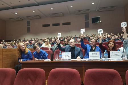 Рязань. Депутат Облдумы от КПРФ Денис Сидоров принял участие в судействе на «Битве Ансамблей»