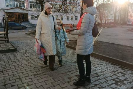 Новгородские коммунисты продолжают акции в поддержку Народного референдума КПРФ