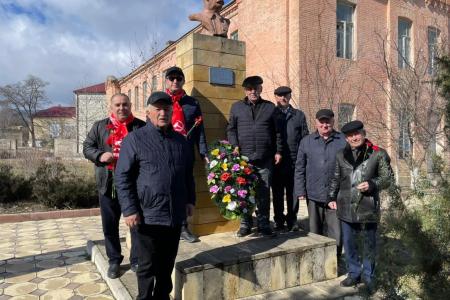 В Дагестане почтили память И. В. Сталина