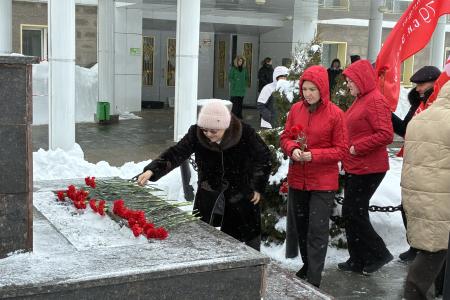 В Марий Эл почтили память Иосифа Виссарионовича Сталина