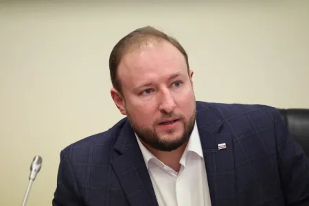 «Против бесконтрольной миграции и этнического криминала». Анастасия Удальцова провела очередное заседание Рабочей группы по социокультурной адаптации мигрантов