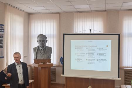 Сергей Пантелеев разъяснил слушателям профсоюзно-партийной школы ключевые положения программы КПРФ