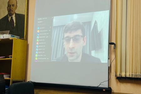 Партия в цифровую эпоху: председатель комиссии ЦК КПРФ по информационным технологиям Марат Музаев рассказал коммунистам Башкирии о нейросетях