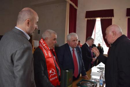 Делегация КПРФ во главе с К.К. Тайсаевым работает на Кавказе