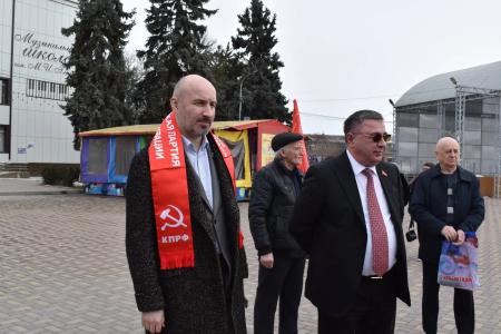 Делегация КПРФ во главе с К.К. Тайсаевым работает на Кавказе