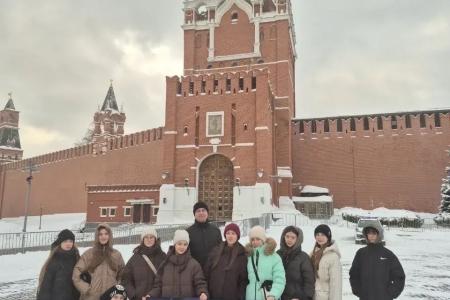КПРФ-Югра. Мечты сбываются! Алексей Савинцев помог юным танцорам из Ханты-Мансийска увидеть Москву и выступить на главной сцене страны