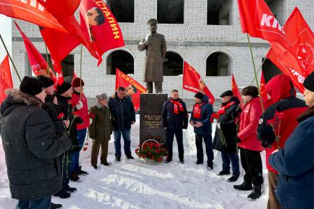 Стальной фундамент могучей державы: в Нижегородской области прошли памятные мероприятия в честь И.В. Сталина