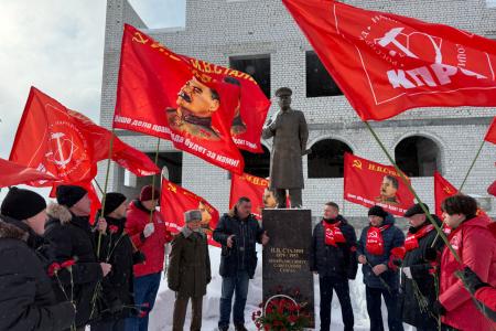 Стальной фундамент могучей державы: в Нижегородской области прошли памятные мероприятия в честь И.В. Сталина