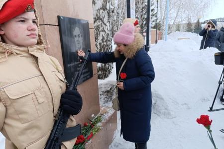 «Боевое братство, скрепленное кровью»: Новосибирск посетила делегация КНДР