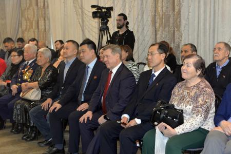 «Боевое братство, скрепленное кровью»: Новосибирск посетила делегация КНДР